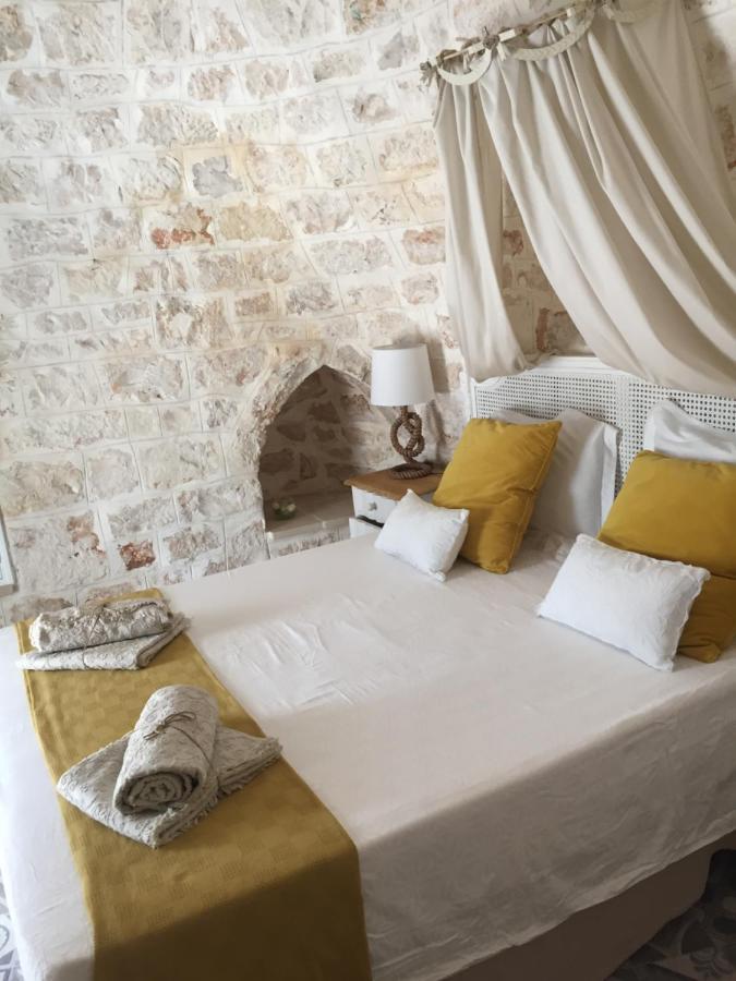 Trulli Tesoro Bed & Breakfast Cisternino Luaran gambar